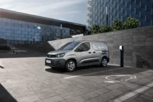 Peugeot Partner PLUS L1V1 BlueHDi 100 MT6